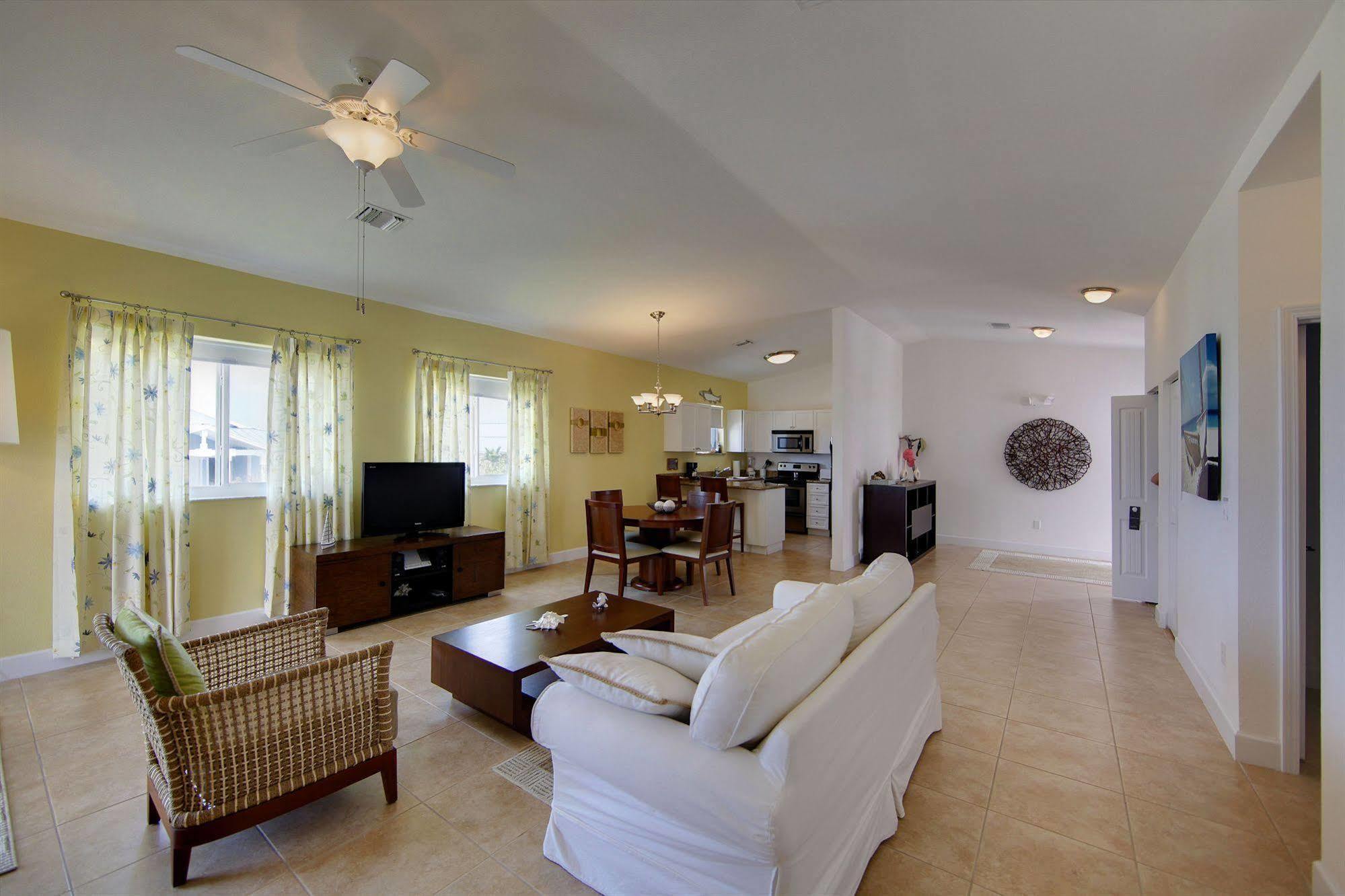 Resorts World Bimini Bayley Town Dış mekan fotoğraf